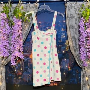 adjustable velcro chest closure after bath towel/dress